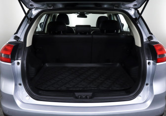 Подержанный автомобиль Geely Atlas 2019 года (18 фото)