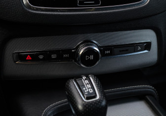 Подержанный автомобиль Volvo XC90 2016 года (21 фото)