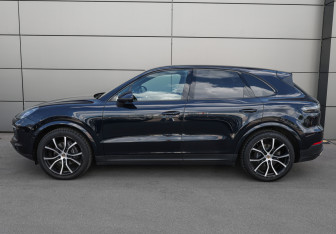 Подержанный автомобиль Porsche Cayenne 2018 года (7 фото)