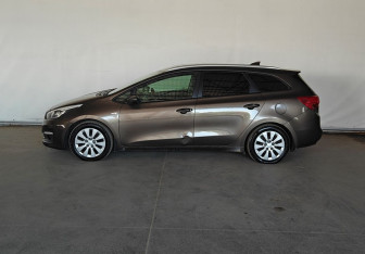 Подержанный автомобиль Kia Ceed Wagon 2018 года (7 фото)