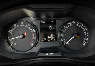 Подержанный автомобиль Skoda Rapid Liftback 2021 года (13 фото)