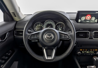 Подержанный автомобиль Mazda CX-5 2020 года (21 фото)