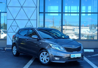 Подержанный автомобиль Kia Rio Hatchback 2016 года (3 фото)