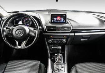 Подержанный автомобиль Mazda 3 Sedan 2014 года (11 фото)