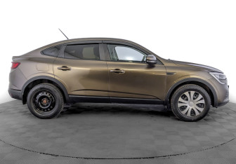 Подержанный автомобиль Renault Arkana 2019 года (4 фото)