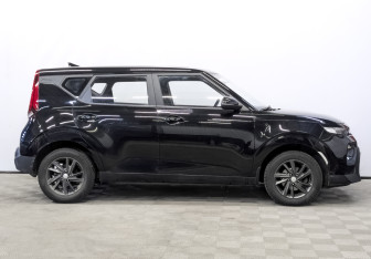 Подержанный автомобиль Kia Soul 2022 года (4 фото)