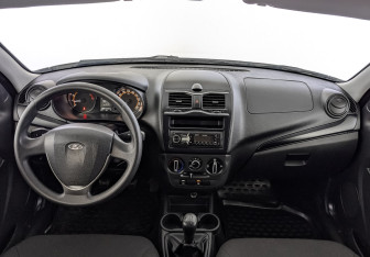 Подержанный автомобиль LADA (ВАЗ) Granta Sedan 2024 года (14 фото)