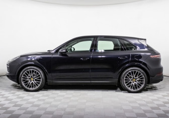 Подержанный автомобиль Porsche Cayenne 2020 года (8 фото)