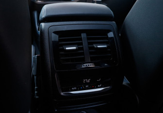 Подержанный автомобиль BMW X4 2018 года (30 фото)