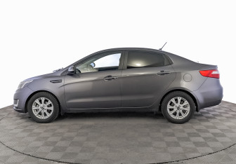 Подержанный автомобиль Kia Rio Sedan 2013 года (8 фото)