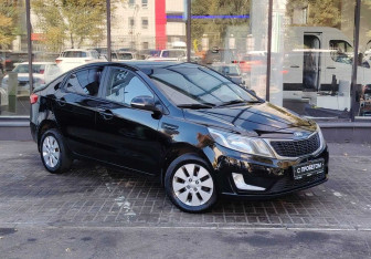 Подержанный автомобиль Kia Rio Sedan 2012 года (3 фото)