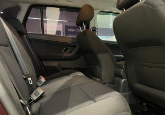 Подержанный автомобиль Skoda Fabia Hatchback 2012 года (12 фото)