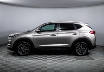 Подержанный автомобиль Hyundai Tucson 2019 года (8 фото)