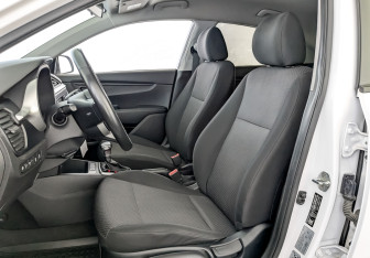 Подержанный автомобиль Kia Rio Sedan 2021 года (20 фото)