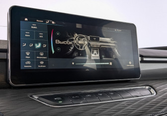 Подержанный автомобиль Haval Jolion 2022 года (24 фото)