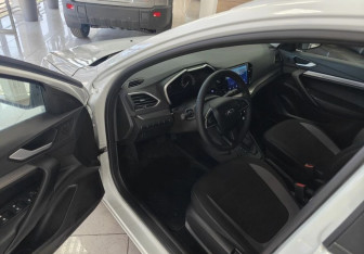 Подержанный автомобиль LADA (ВАЗ) Vesta Wagon 2024 года (12 фото)
