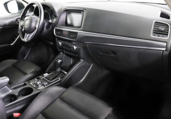 Подержанный автомобиль Mazda CX-5 2017 года (5 фото)