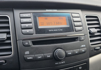 Подержанный автомобиль SsangYong Actyon 2011 года (13 фото)