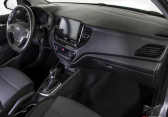 Подержанный автомобиль Hyundai Solaris Sedan 2021 года (7 фото)