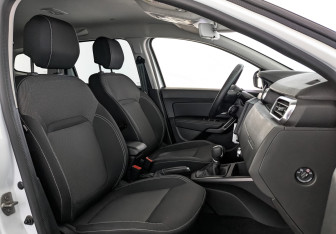 Подержанный автомобиль Renault Duster 2021 года (23 фото)