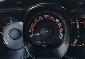 Подержанный автомобиль LADA (ВАЗ) Vesta Wagon 2019 года (22 фото)