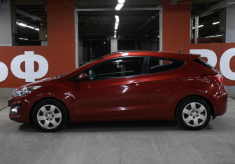 Подержанный автомобиль Hyundai i30 Hatchback 2015 года (8 фото)