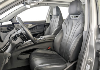 Подержанный автомобиль Exeed LX 2023 года (20 фото)