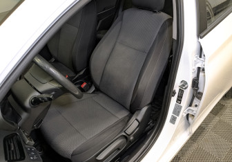 Подержанный автомобиль Hyundai Solaris Sedan 2021 года (19 фото)