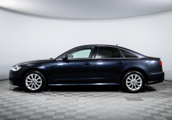 Подержанный автомобиль Audi A6 Sedan 2015 года (8 фото)