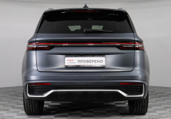 Подержанный автомобиль Geely Monjaro 2024 года (6 фото)