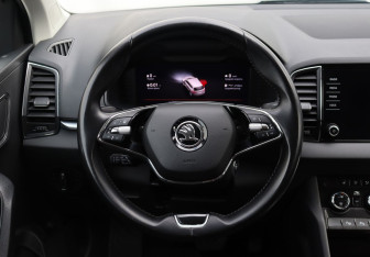 Подержанный автомобиль Skoda Karoq 2022 года (15 фото)
