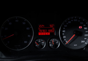 Подержанный автомобиль Volkswagen Jetta Sedan 2007 года (10 фото)