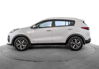 Подержанный автомобиль Kia Sportage 2019 года (8 фото)