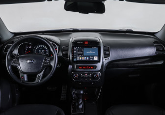 Подержанный автомобиль Kia Sorento 2014 года (14 фото)