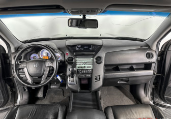 Подержанный автомобиль Honda Pilot 2008 года (13 фото)