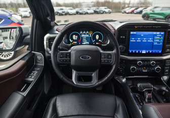 Новый Ford F-150 2023 (17 фото)