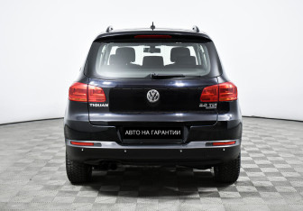 Подержанный автомобиль Volkswagen Tiguan 2012 года (4 фото)