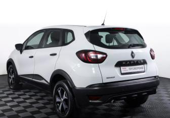 Подержанный автомобиль Renault Kaptur 2019 года (7 фото)
