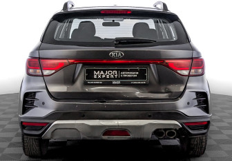 Подержанный автомобиль Kia Rio Hatchback 2021 года (6 фото)