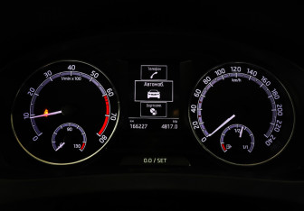 Подержанный автомобиль Skoda Rapid Liftback 2017 года (16 фото)