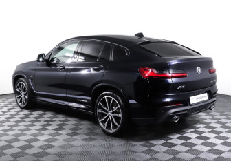 Подержанный автомобиль BMW X4 2019 года (7 фото)
