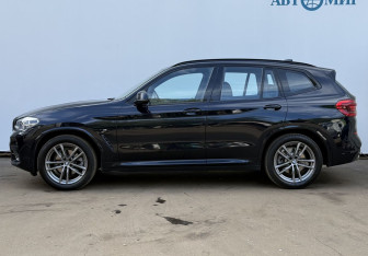 Подержанный автомобиль BMW X3 2020 года (8 фото)