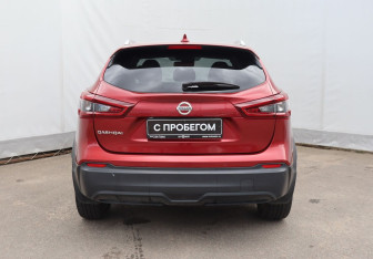 Подержанный автомобиль Nissan Qashqai 2020 года (5 фото)