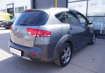 Подержанный автомобиль SEAT Altea 2012 года (5 фото)