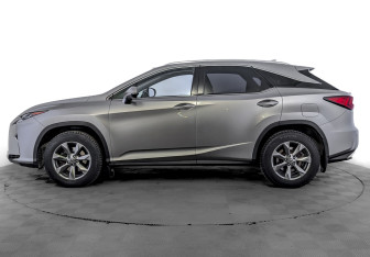 Подержанный автомобиль Lexus RX 2019 года (8 фото)