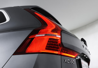 Подержанный автомобиль Volvo XC60 2019 года (23 фото)