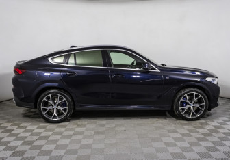 Подержанный автомобиль BMW X6 2021 года (4 фото)