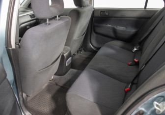 Подержанный автомобиль Mitsubishi Lancer Sedan 2007 года (11 фото)