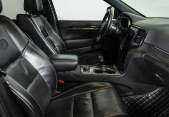 Подержанный автомобиль Jeep Grand Cherokee 2014 года (10 фото)