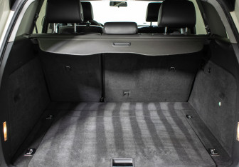Подержанный автомобиль Volkswagen Touareg 2009 года (11 фото)
